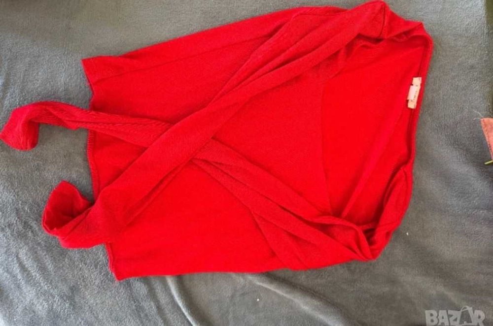 Две дамски блузи – Mango и Amisu, отлично състояние 5 лв