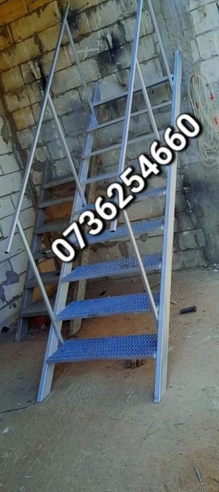Scara de metal zincat