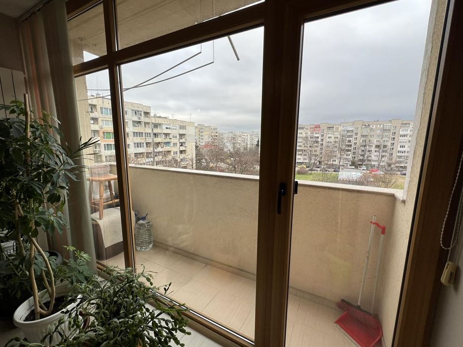 Продава се Тристаен апартамент в София, Люлин 8 - 76 кв.м за 2172 €/кв.м - Снимка #2