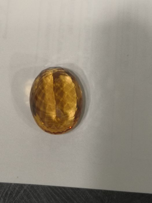 Vînd topaz imperial pentru montat în bijuterii