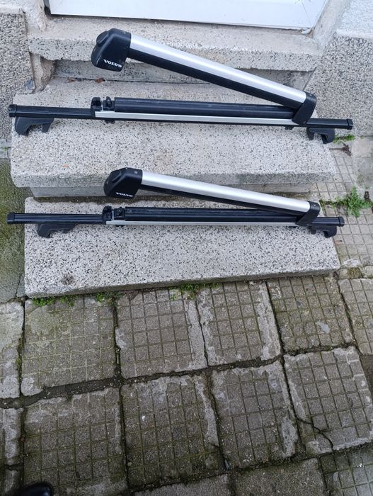 Напречни греди със стойки за ски