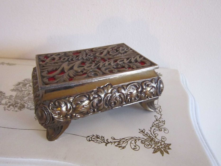 rar Cutie bijuterii Caseta victoriana Franta 1980