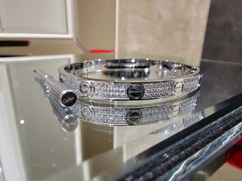CARTIER Love Paved Silver Classic Diamonds Гривна с Отверка
