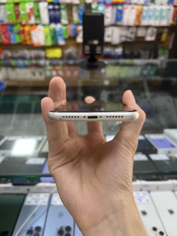 Iphone 11 64gb White - Naqd va halol nasiya savdoga