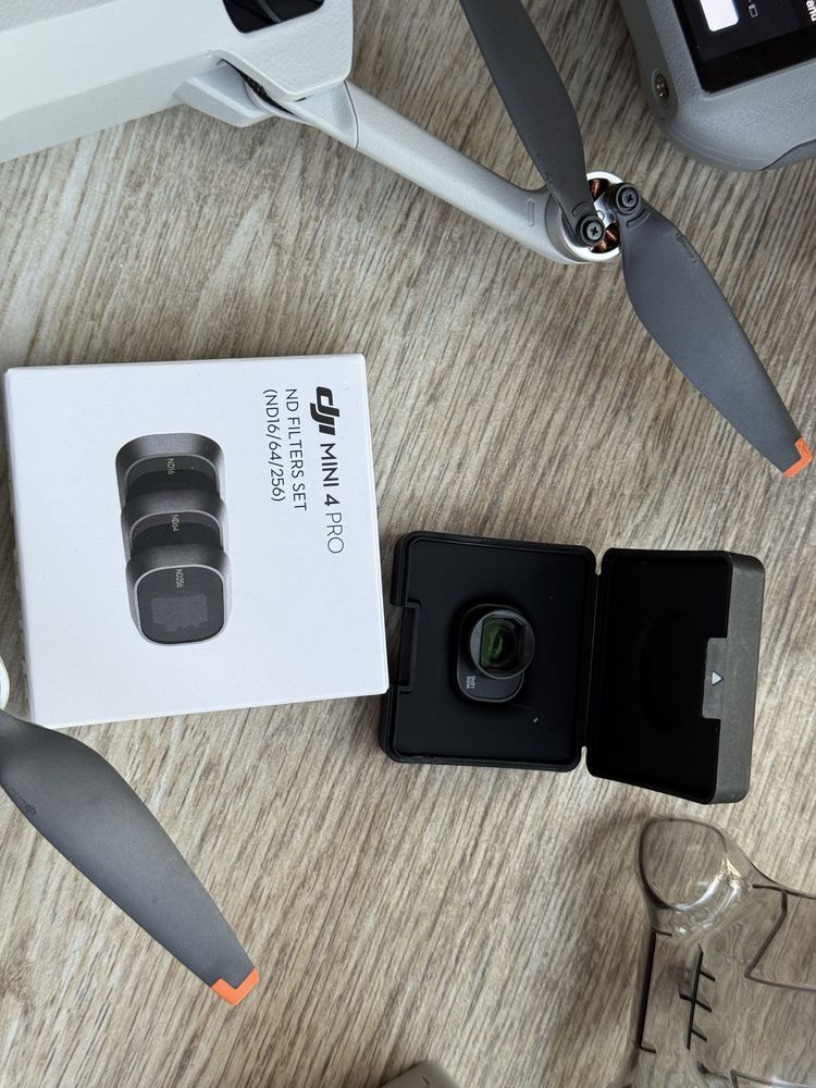 DJI Mini 4 Pro Fly More Combo с гаранция 21 мес. и Care Refresh