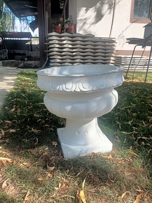 Ghiveci de grădină din beton