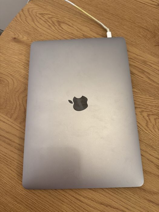 Macbook pro 2017 13” touchbar