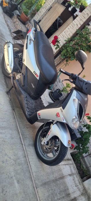 Aprilia sport city 250