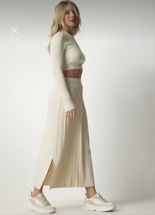 Дамски сет С/М в кремав цвят