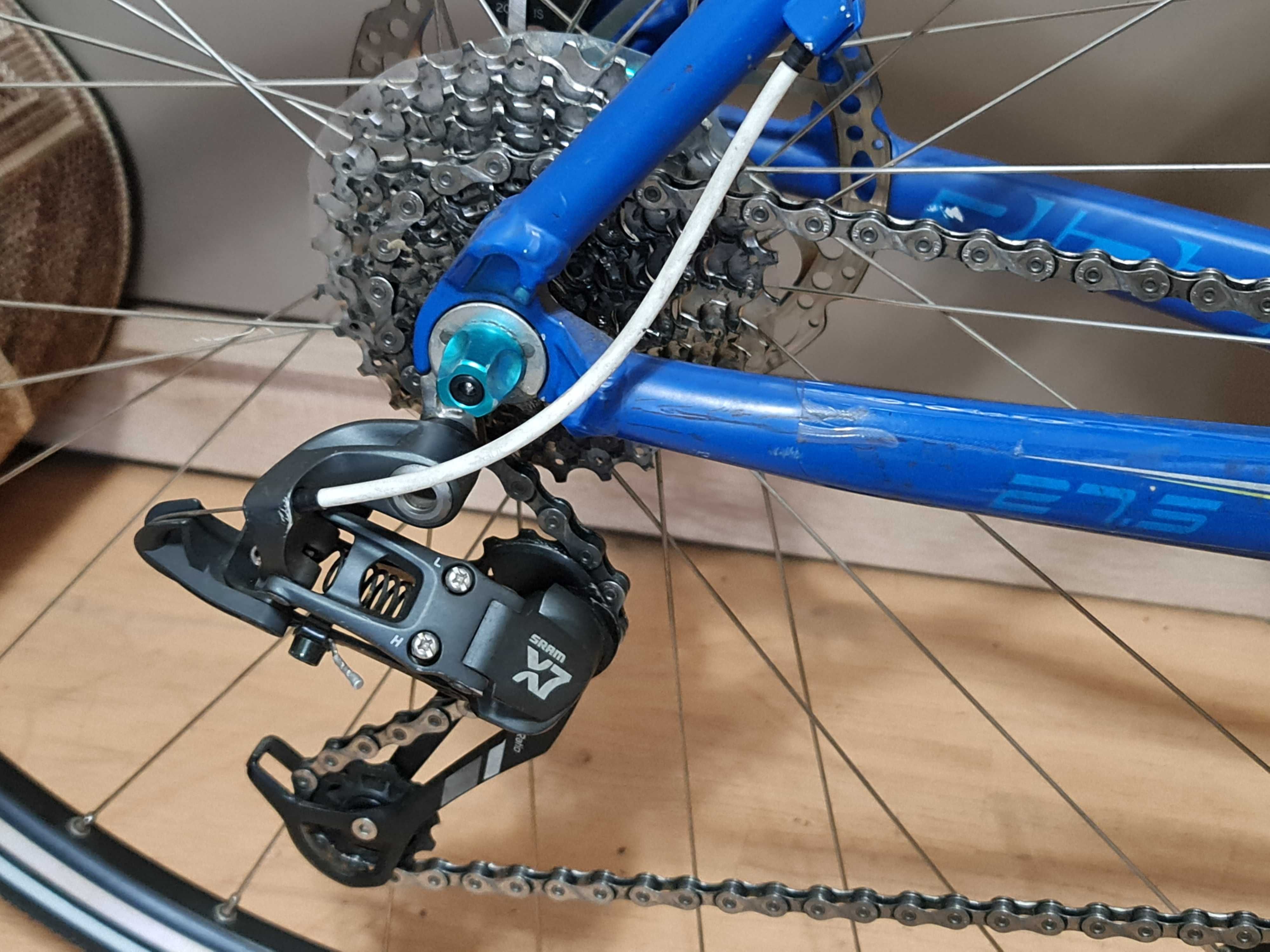 Bicicleta usoara semi cursiera (fitness) - 10 kg
