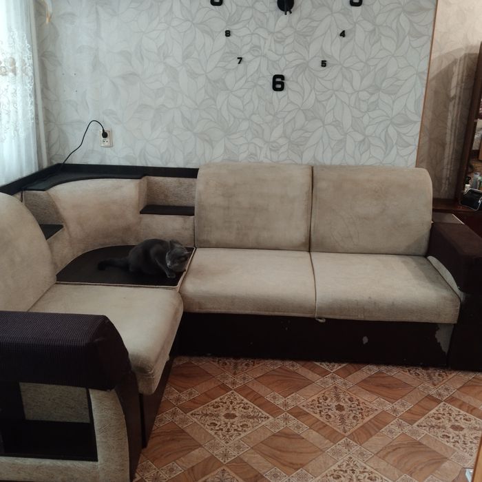 Продам Угловой диван б/у