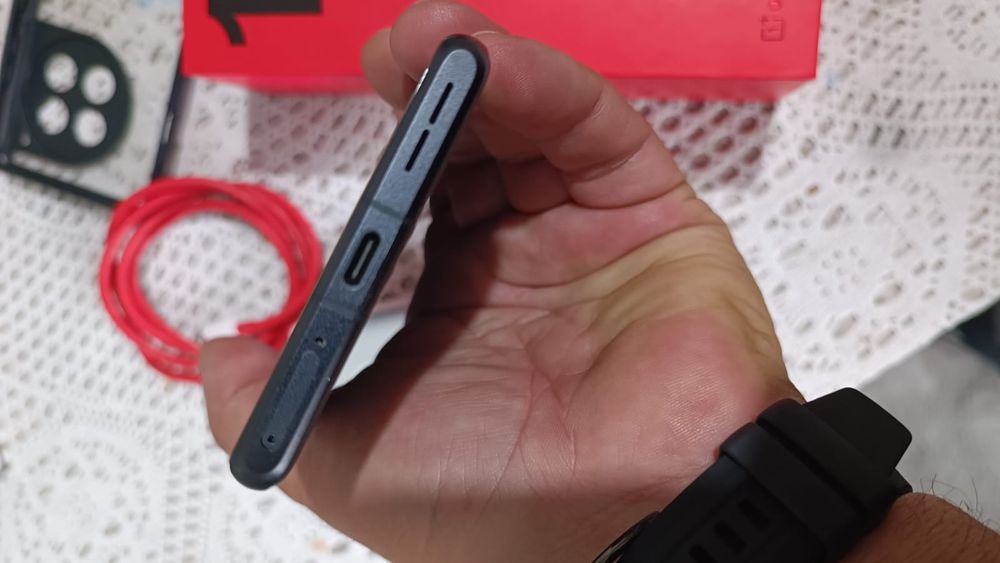 Oneplus 12R 16 GB RAM 256 memorie