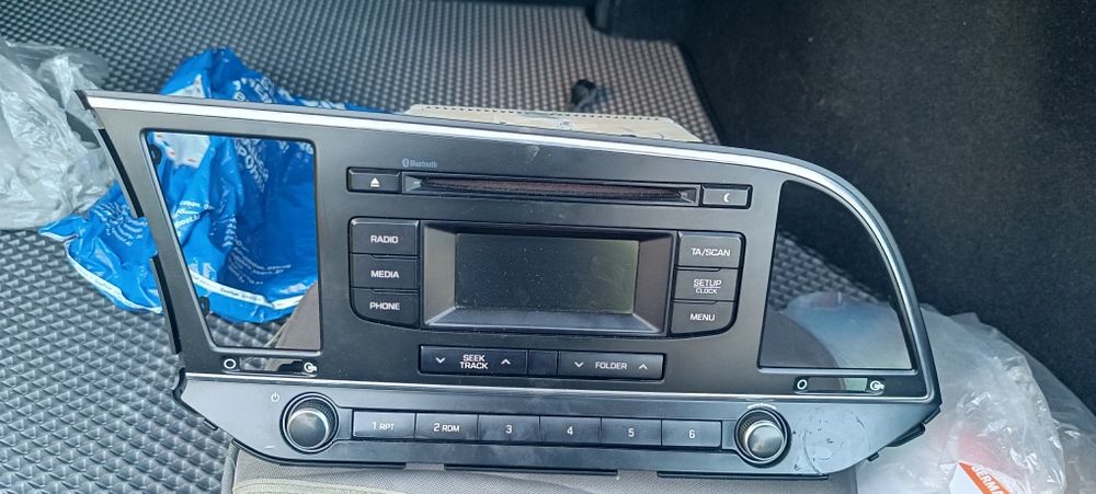 Магнитола от елантра 18года