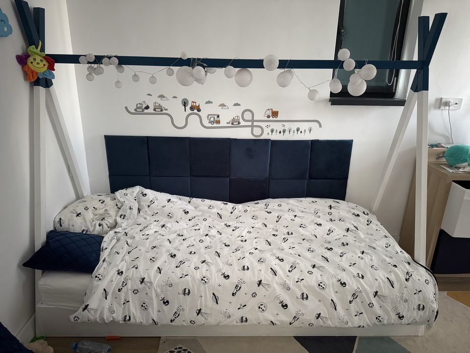 Pat copil montessori 90/200 tip cort cu luminite si panouri tapitate
