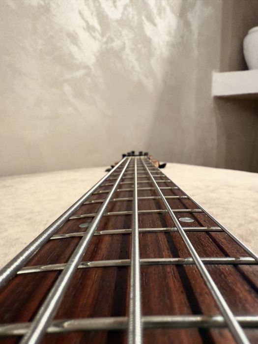 Chitara bass Mirel Voievod 5