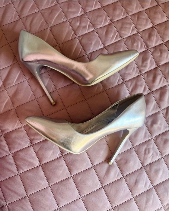Pantofi stiletto argintii