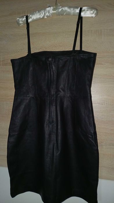 Рокля от естествена кожа 40 номер