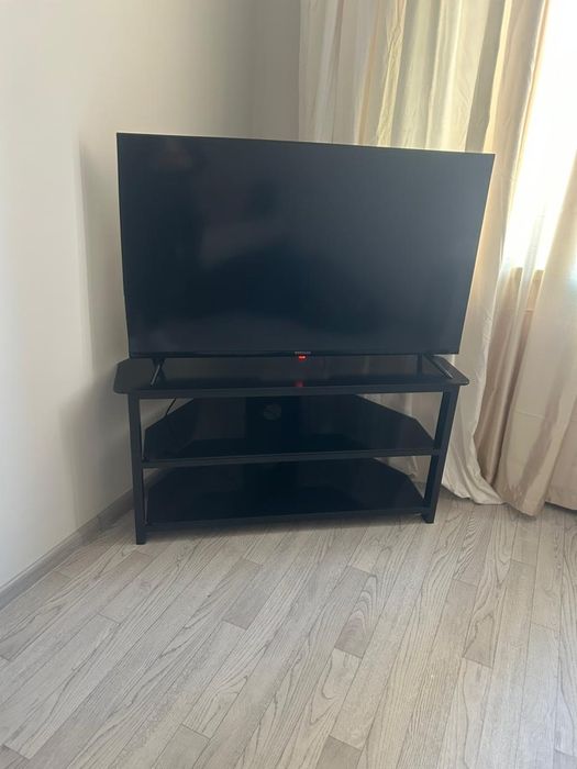 ТВ-ТУМБЛ из стекла