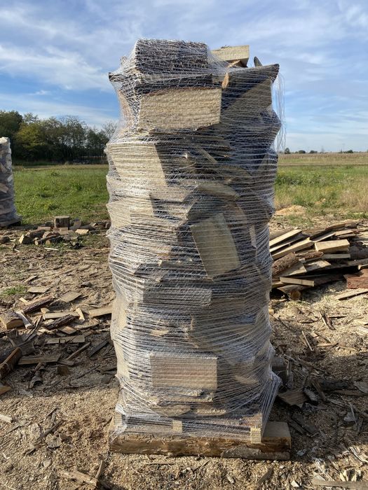 Paleti lemn de foc deseuri taiate si paletate