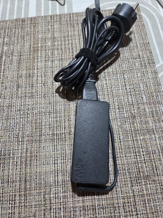 Зарядно за лаптоп Lenovo 45 W