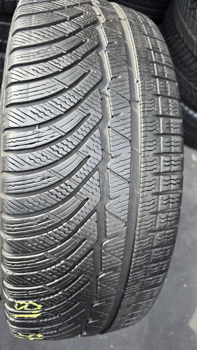 2 anvelope iarnă Michelin 225/45/18