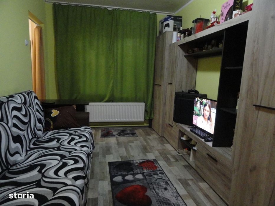 Apartament 1 camera renovat in bloc de apartamente, in Vlaicu, parter