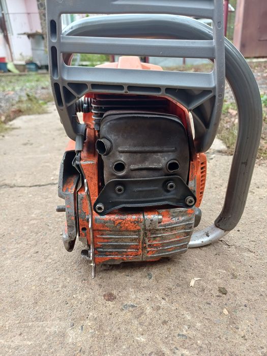 Vând husqvarna 365 special