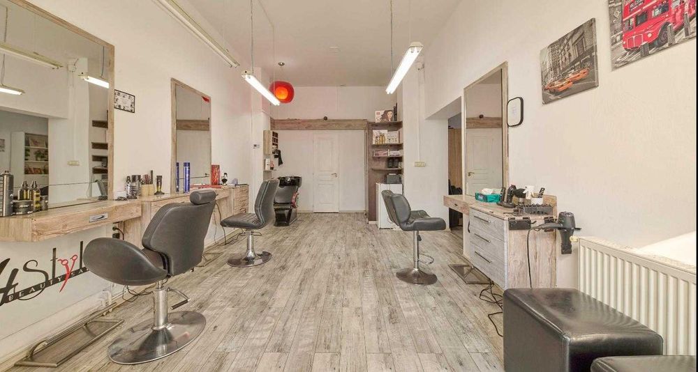 Spațiu pt cosmetica/masaj/manichiura/coafor/frizerie