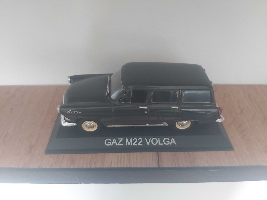 Colectia Masini de Legenda DeAgostini scara 1/43 model Gaz M22 Volga