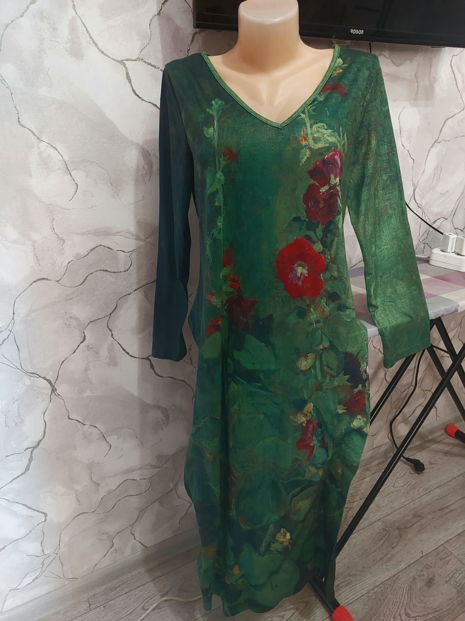 Платья женские новые