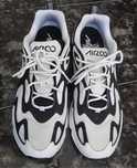 Vând adidași Nike Air Max 200