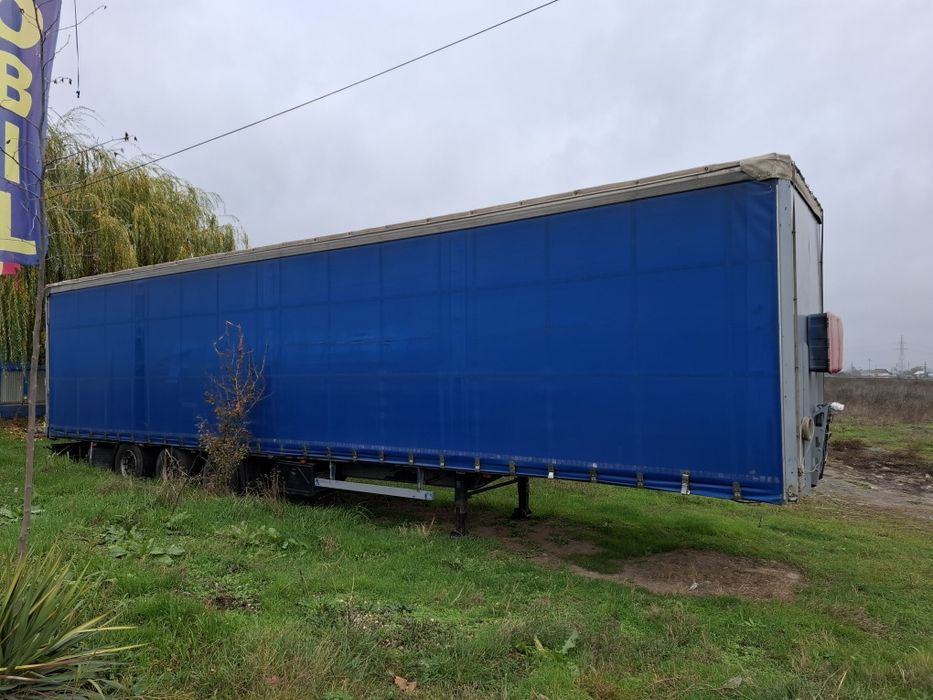 Cap tractor Volvo 440 euro 5+ semiremorca prelata mega