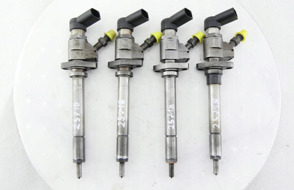 Injector Ford C max 2.0 TDCI 9657144580
