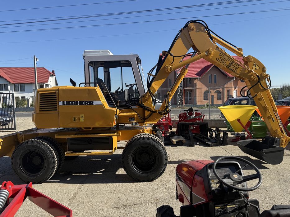 Excavator Liebherr A 308 recent adus
