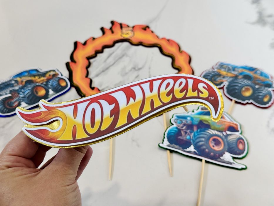 Топер за торта