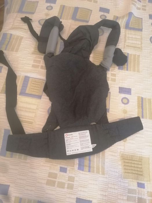 Кенгуру за носене на бебе