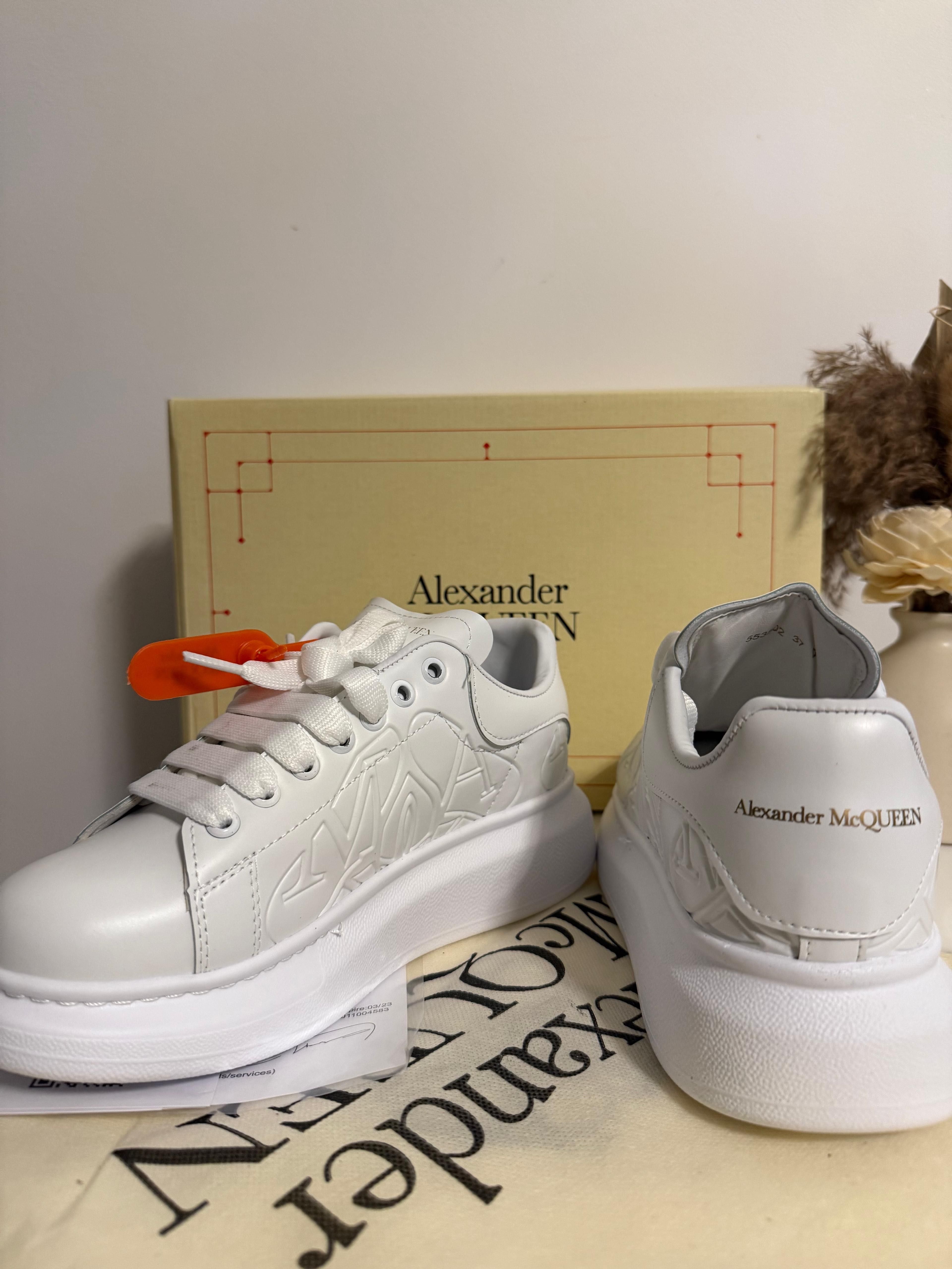 Adidasi Alexander M C Q U E E N  FULL WHITE