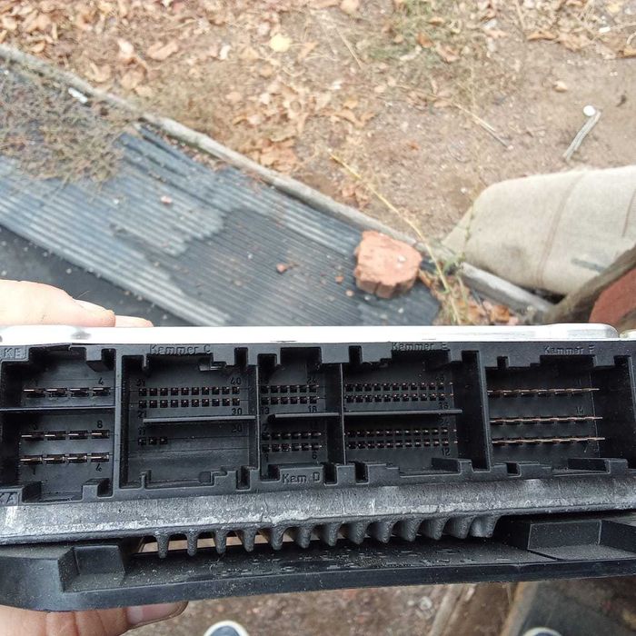 продам запчасти на мерседес от м111 движка.