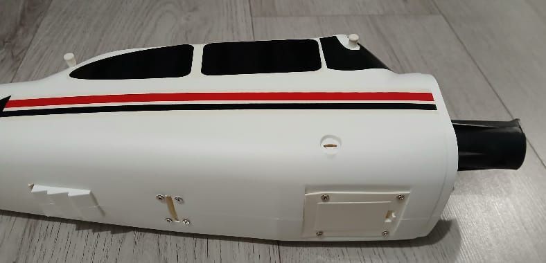 Cessna Pelikan-fuselaj si aripa