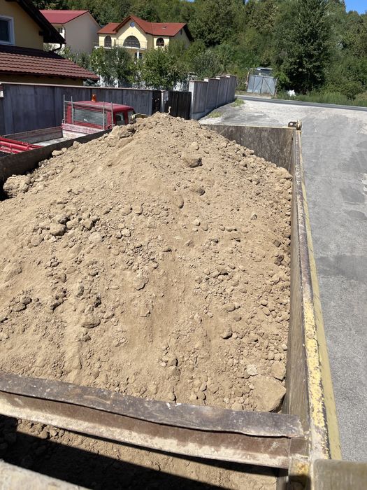 Pamant vegetal pentru gradina