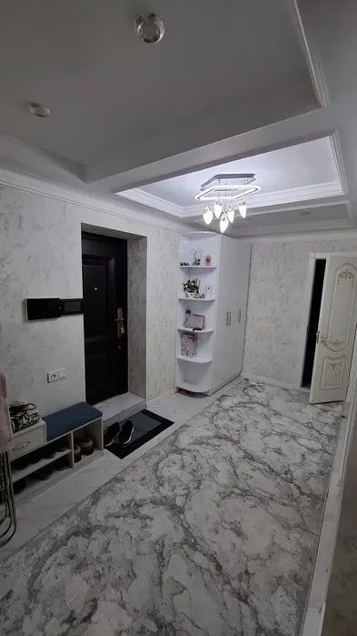 Центр квартира Шота Руставели 3//2//5 70м2 ор. Гранд Мир