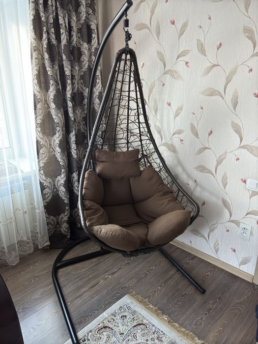 Кресло кокон, коричневое