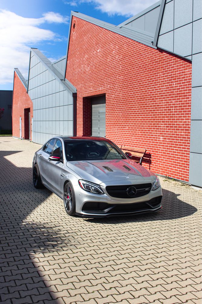 Кола под наем за бал/сватба Mercedes C63S AMG