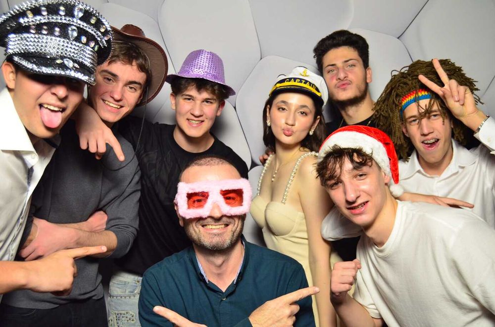 Cabina foto / Photo booth - inchiriere petreceri
