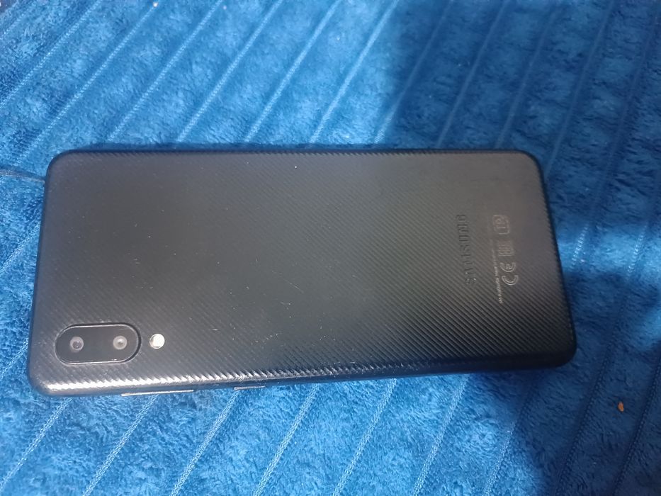 Продам телефон  срочно