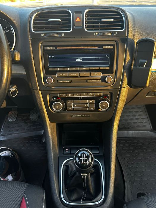 Vând VW Golf 6 Ediție Match 2.0D 30-08-2012