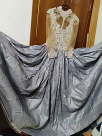 Разкошна бална рокля