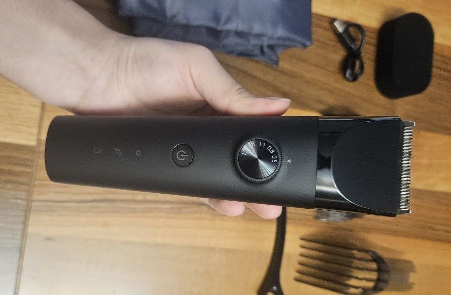 Продаю машинку для волос Xiaomi