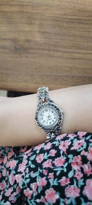 Ceas damă cu marcasite. Sigilat. Cadran din argint. Nou!