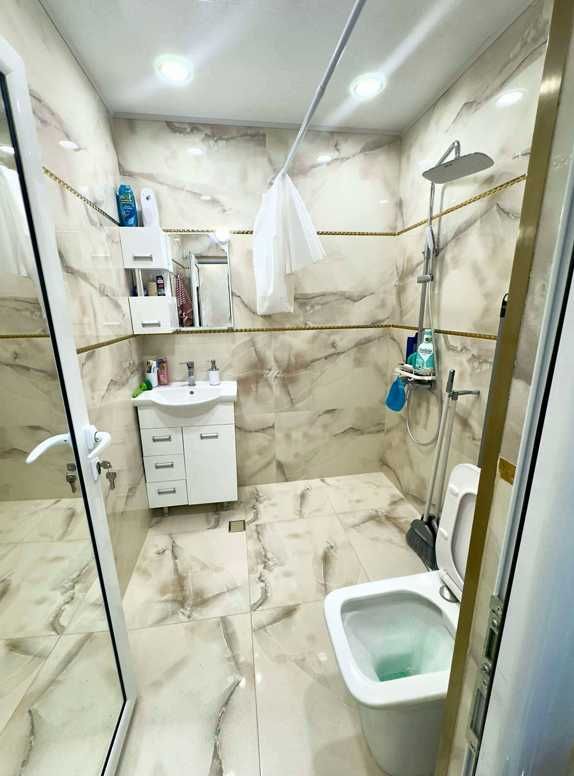 Продава се Двустаен апартамент в Пловдив, Център - 67 кв.м за 2300 €/кв.м - Снимка #7